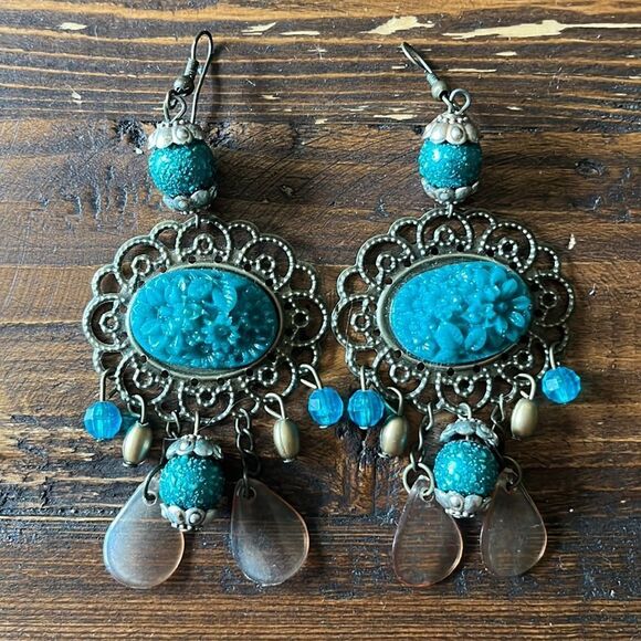 Jewelry - Vintage Floral Teal Earrings